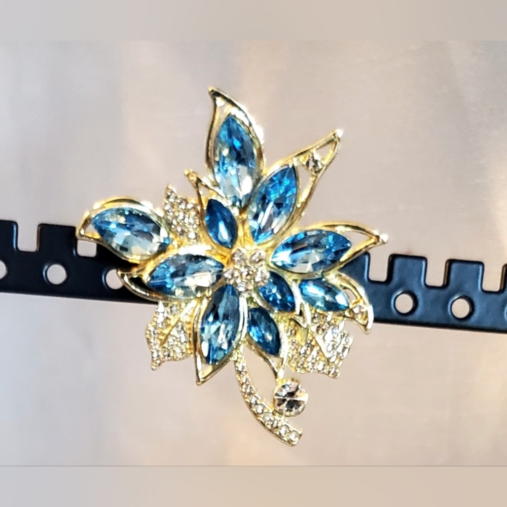 Blue Crystal Floral Goldtone Brooch - Women's Jewelry Accessory - Picture 6 of 7